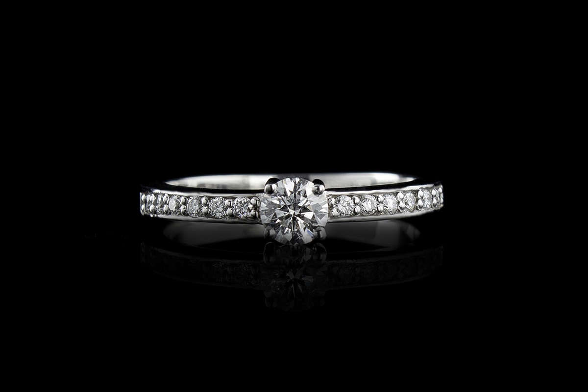 Годежен пръстен с диамант N1019